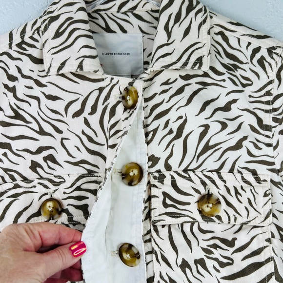 Anthropologie Ivory/Brown Zebra Print Cropped Pilcro Denim Trucker Jack… - Picture 10 of 16